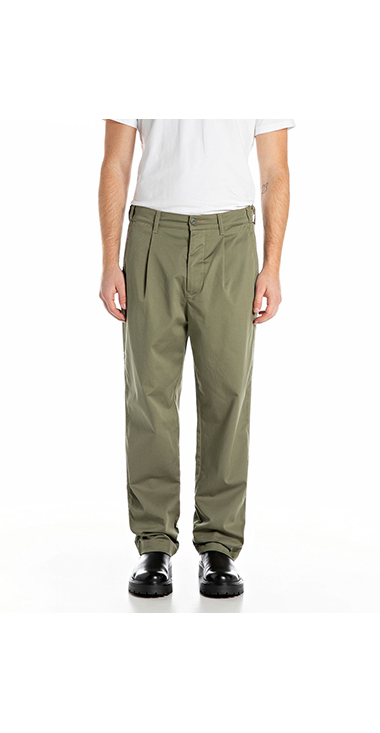 リラックスレギュラーフィットコットンツイルパンツ